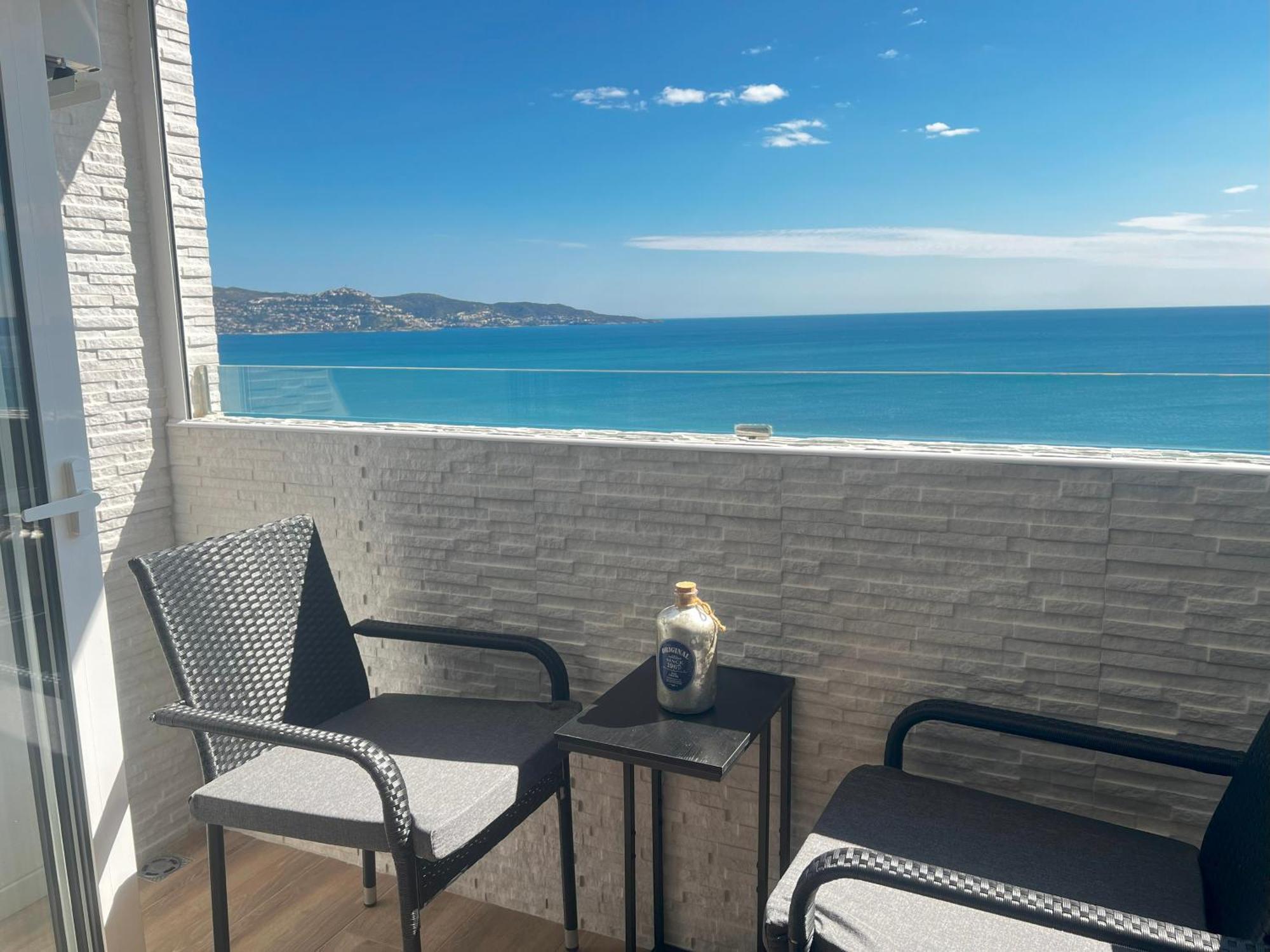 Penthouse On The Beach Empuriabrava Exteriör bild